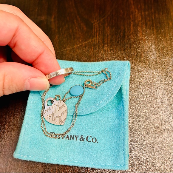Tiffany & Co. “I Love You” Iconic Heart Necklace | Notes Collection - Picture 14 of 16